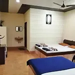 Laxmi Hotel