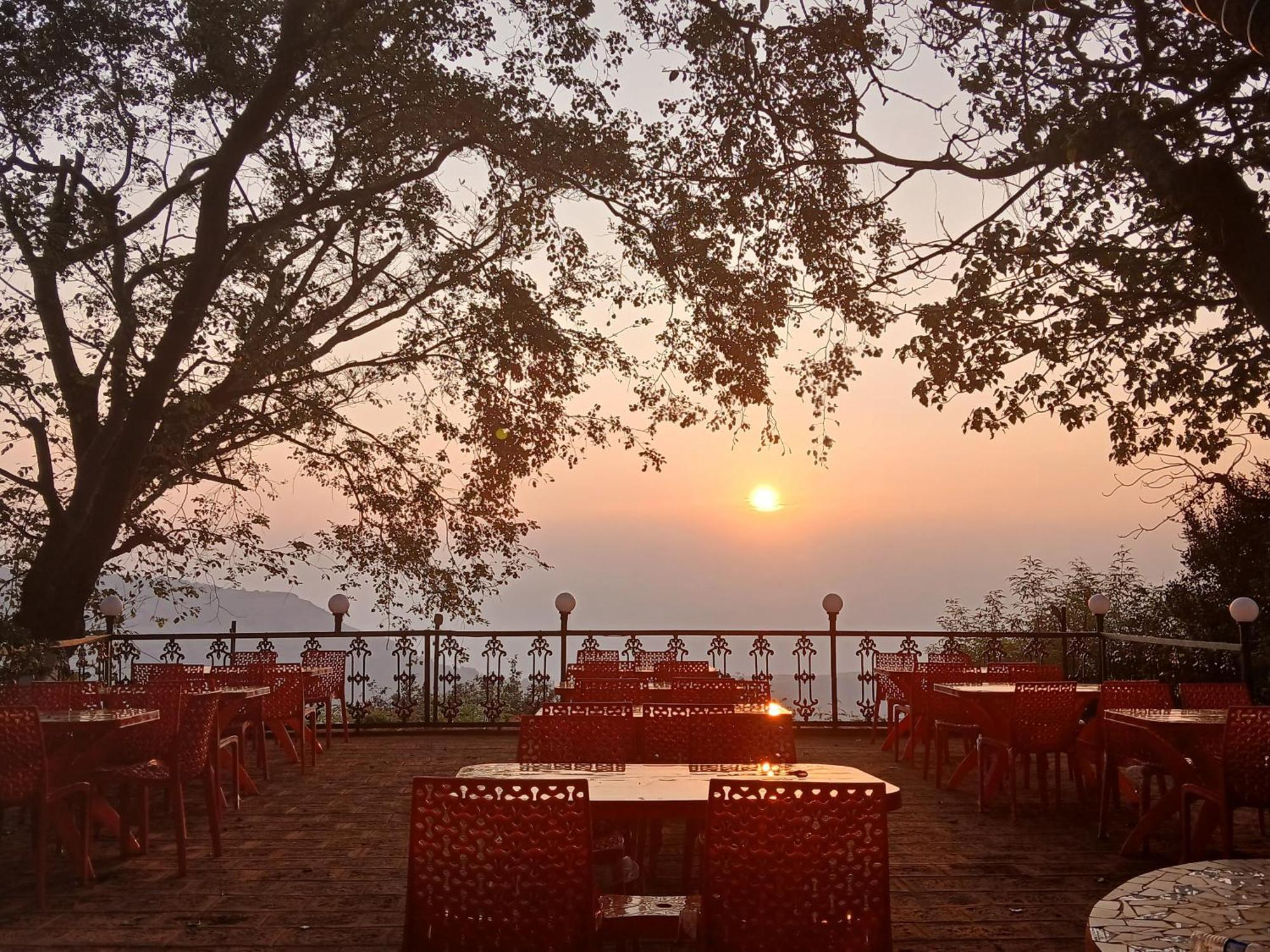Laxmi Resort, Guest house *