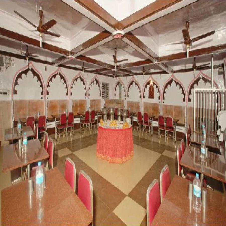 Royal Hotel 2*