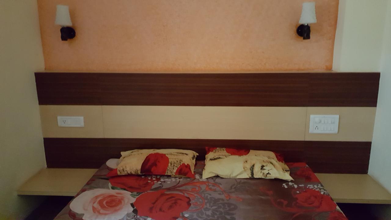 Hotel Roshan Palace Matheran