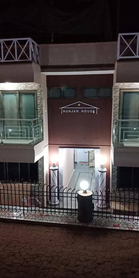 Hunjar House *