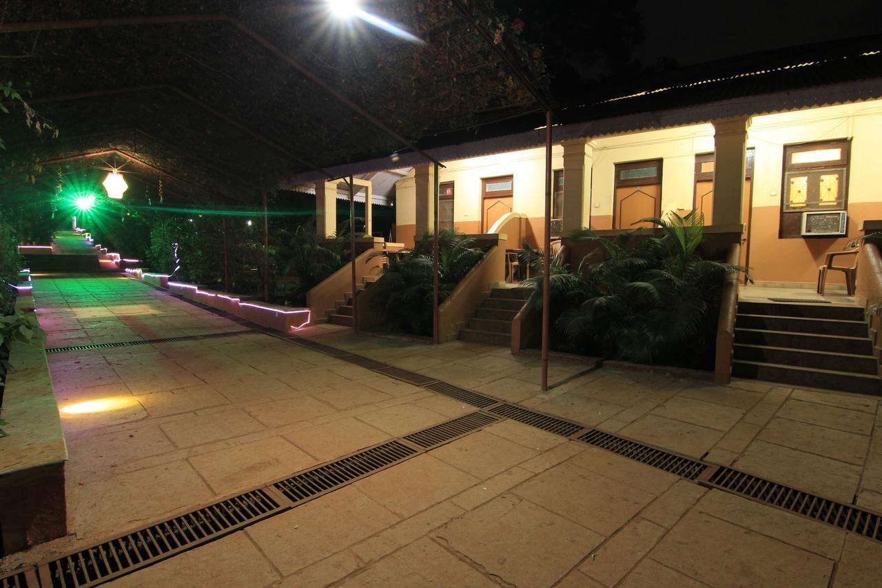 Gujarat Bhavan Hotel Matheran