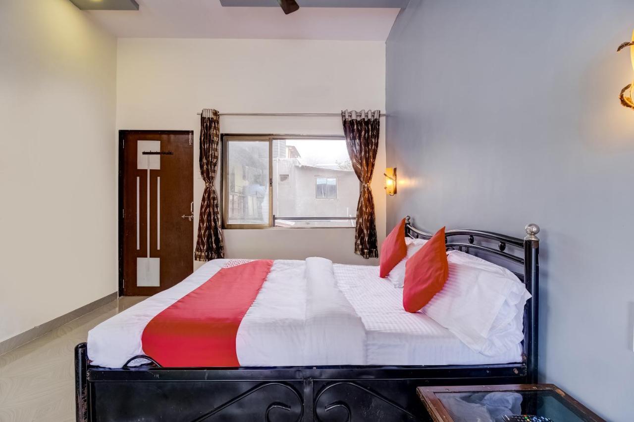 Oyo 62904 Ayaan Valley House Hotel Matheran